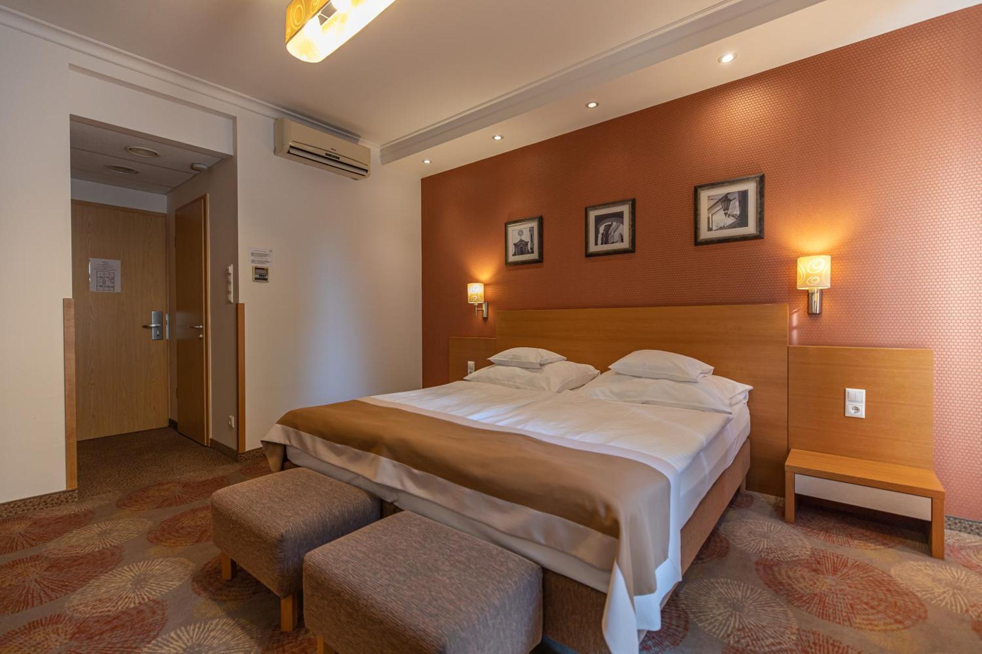 City Готель 3*